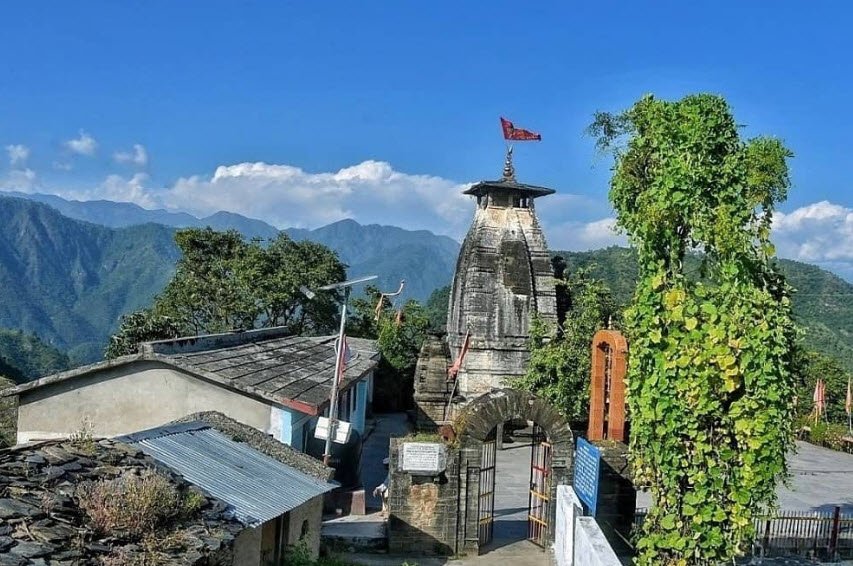 Devalgarh Road, Pauri Garhwal, Uttarakhand - Vushii.com Devalgarh Road, Pauri Garhwal, Uttarakhand - Vushii.com